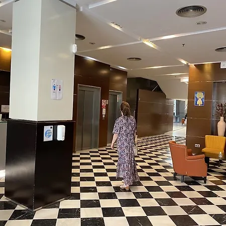 Num Hotel
