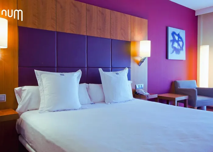 Num Hotel